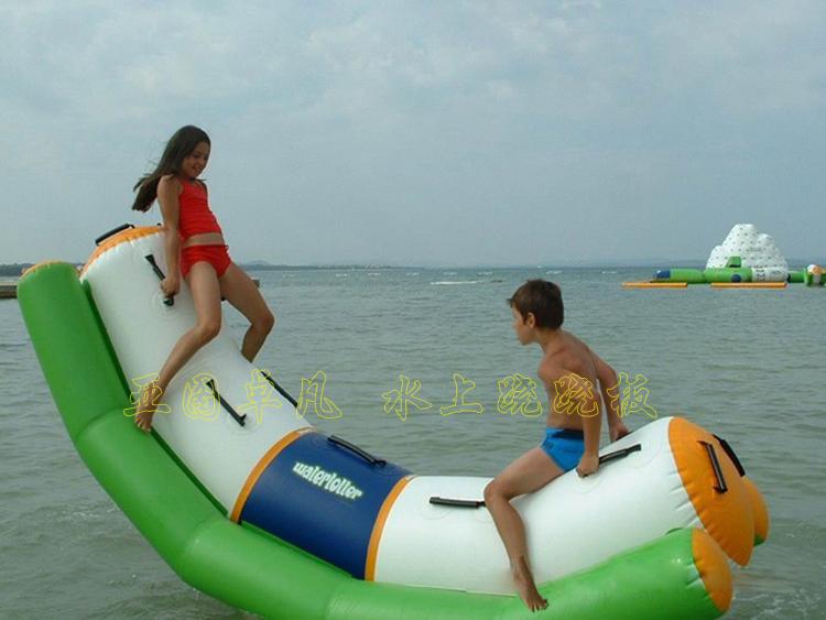 水上充氣蹺蹺板 水上充氣蹺蹺板
